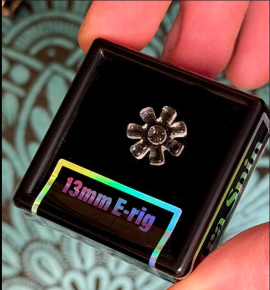 Black Market Glass - Extra Spin Quartz Flakes
