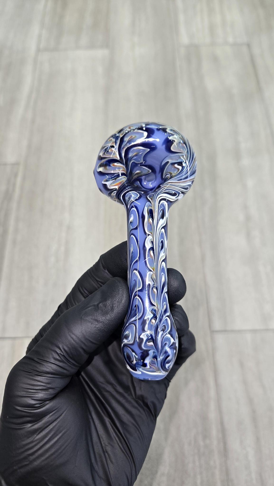 Izlow Glass - Periwinkle Paisley Handpipe