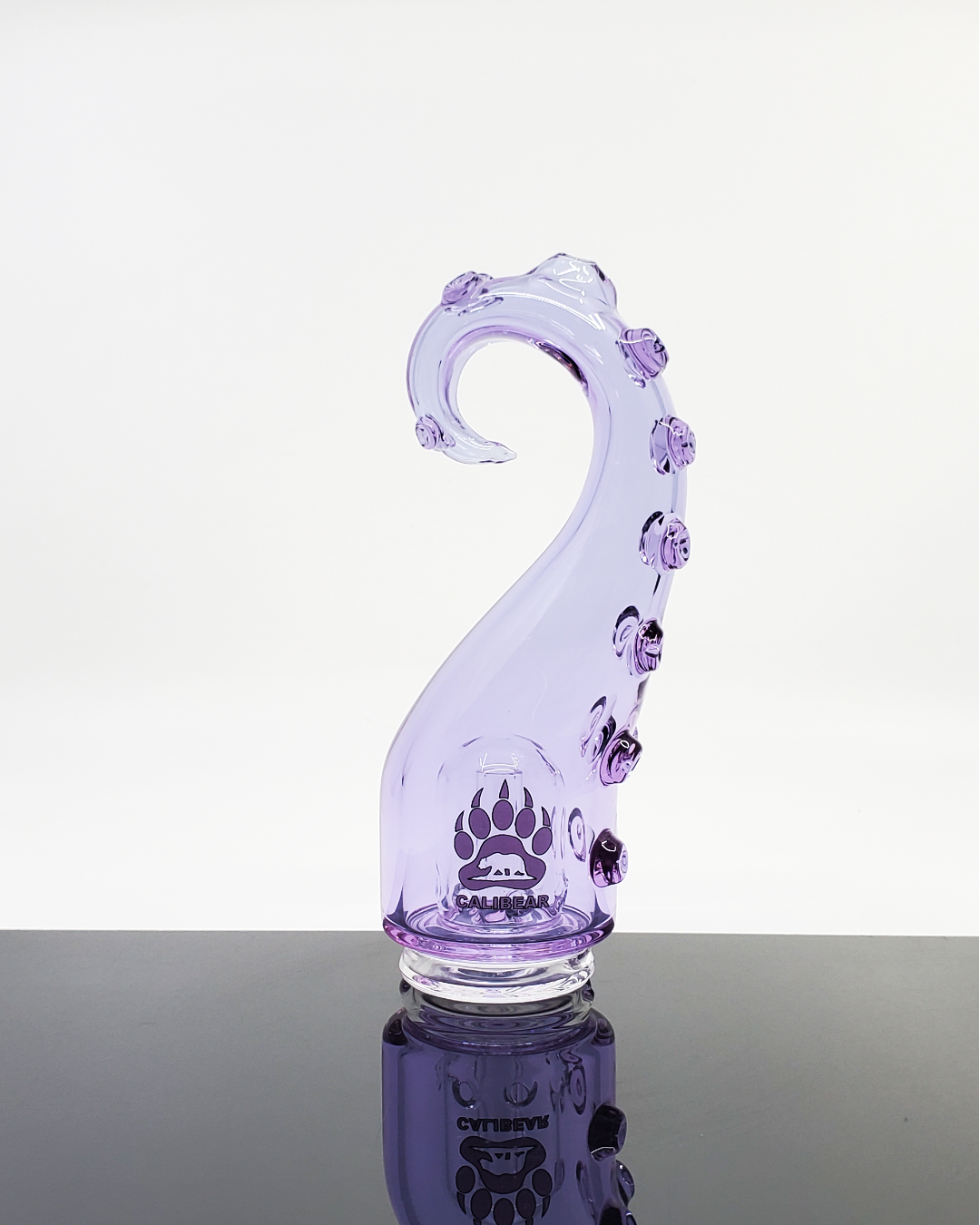 Close-up of the Calibear Glass Tentacle Attachment, showcasing intricate details and precision craftsmanship for Peak OG & Pro.