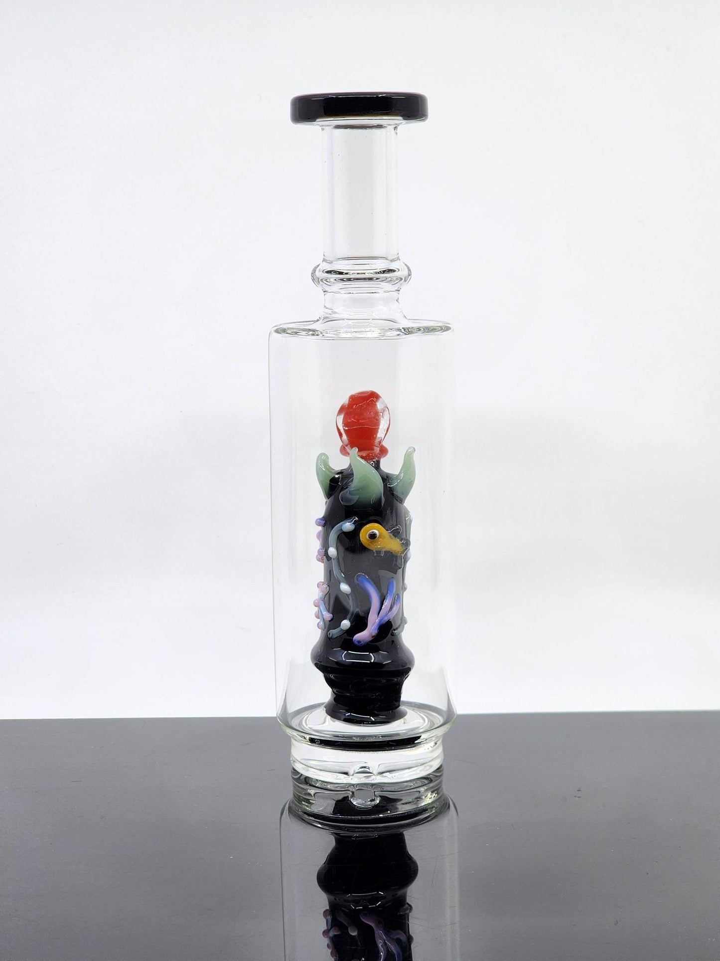 Canna King Crab/Fish Puffco Attachment, designed for Peak and Peak Pro with a 4-hole perc, height: 7", diameter: 1.5" for enhanced vapor filtration.