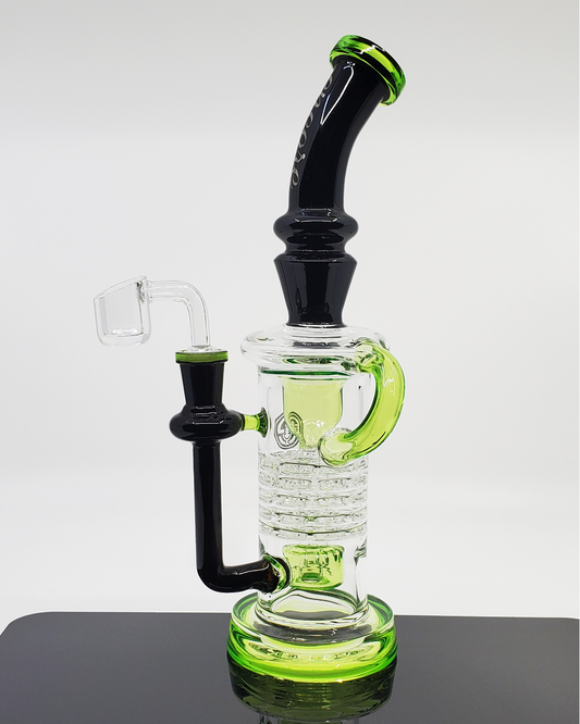 Close-up of the Encore Glass 9” Gothic Ratchet Recycler, highlighting its durable construction and enhanced filtration system.