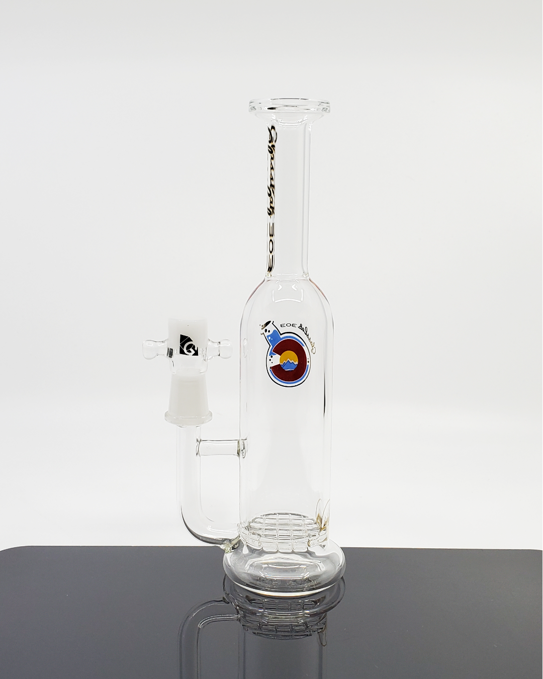 Close-up of the Glass Lab 303 Waffle Perc Straight Bottle, highlighting its unique waffle percolator for enhanced diffusion and airflow.