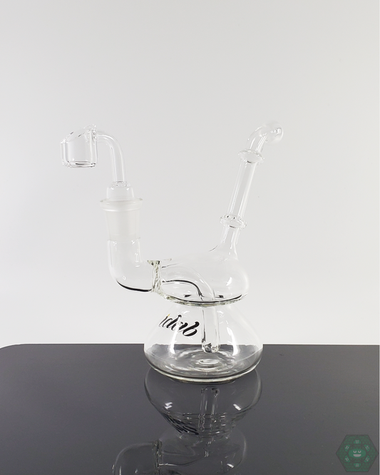 Durable iDab Sidecar Rig with sidecar neck, offering smooth, splash-resistant draws and perfect for collectors seeking a functional piece