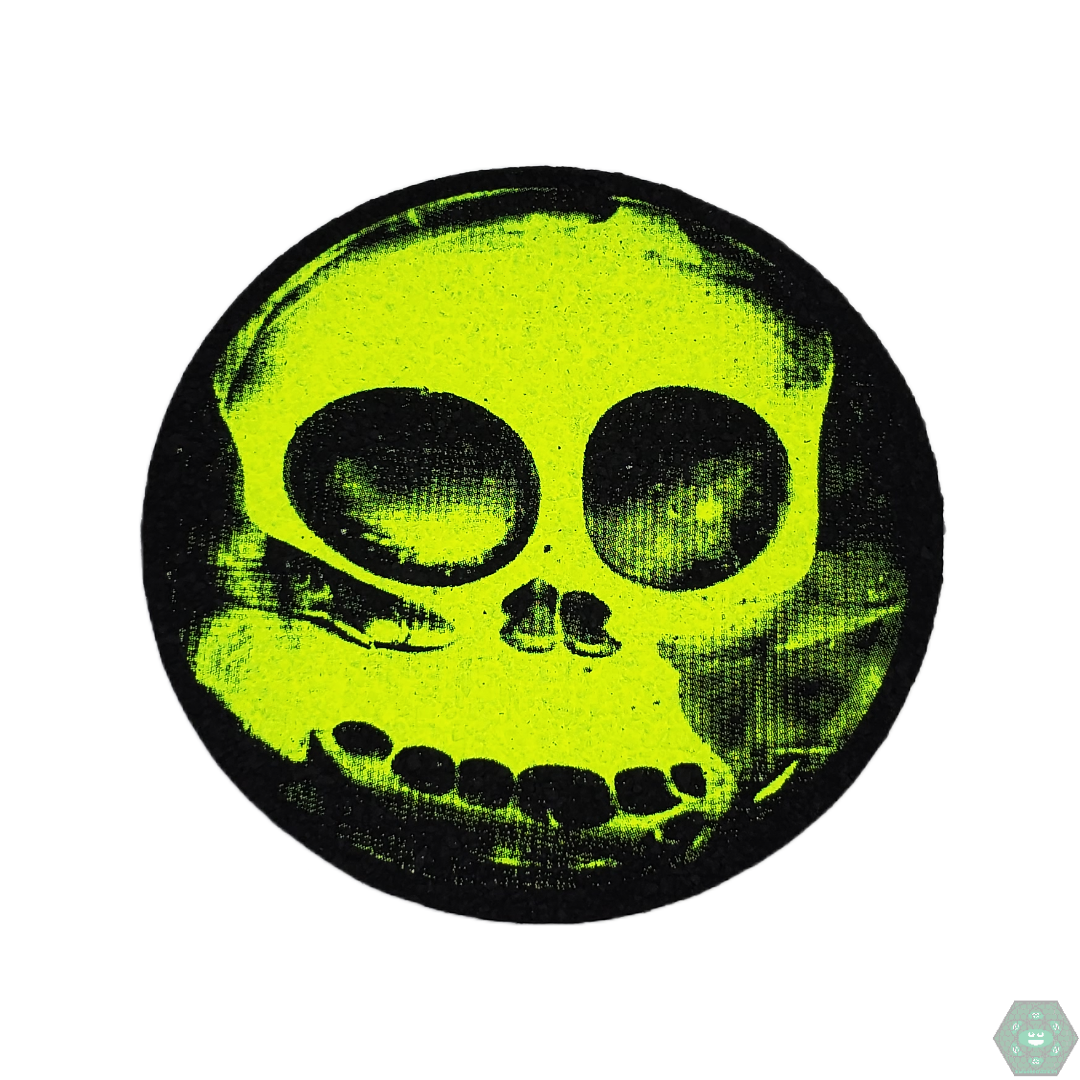 Mood Mats 8” Bob Snob Grass non-slip glass mat, featuring an artistic design for secure glass protection, available with fast USA delivery at Headdy Glass.