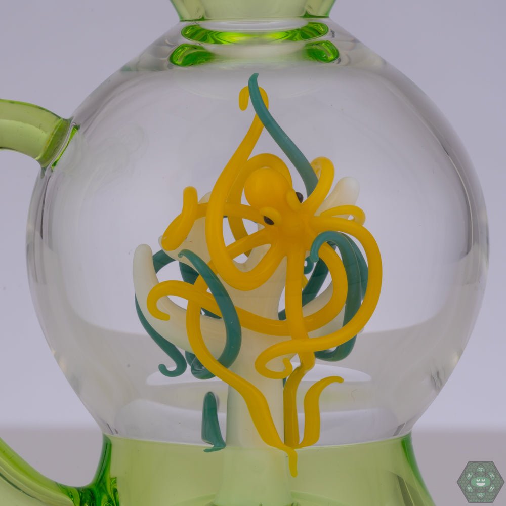 Collectible Glass Smoking Tube: This Liz Wright piece is perfect for collectors seeking unique and artistic functional glass.