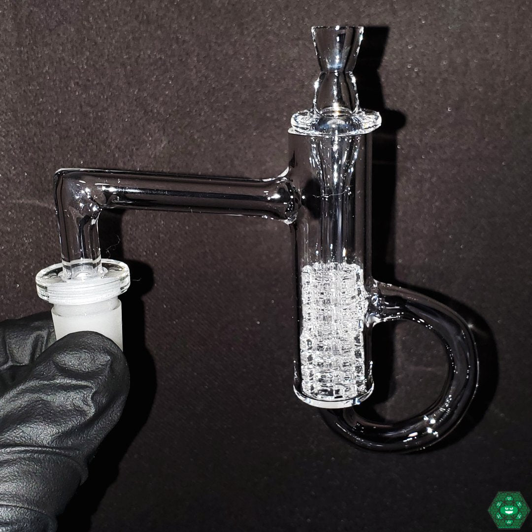 Premium Dab Cycler: The J Red Glass Diamond Loop Terpcycler offers high-quality craftsmanship and design for optimal dabbing performance.