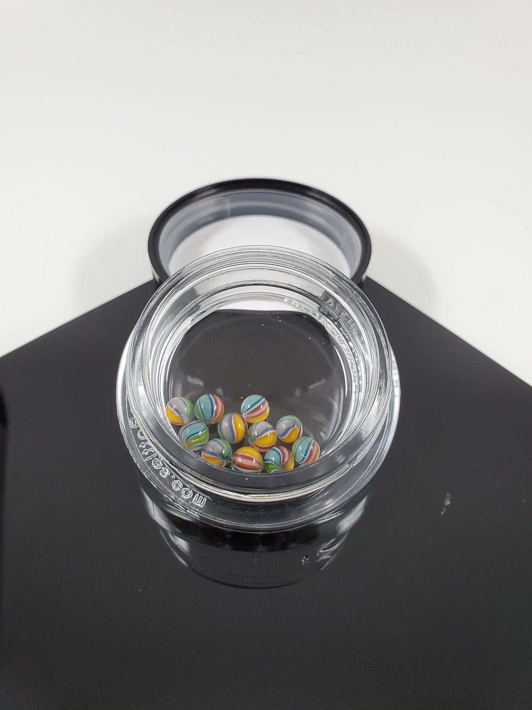 Spaceman Lined Pearls - @Spaceman_the_goon - HG