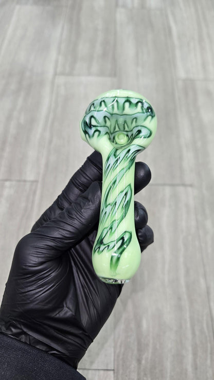 Izlow Glass - Crazy Line Handpipe