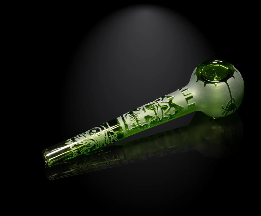 Milkyway Glass - Skull Emperor Handpipe