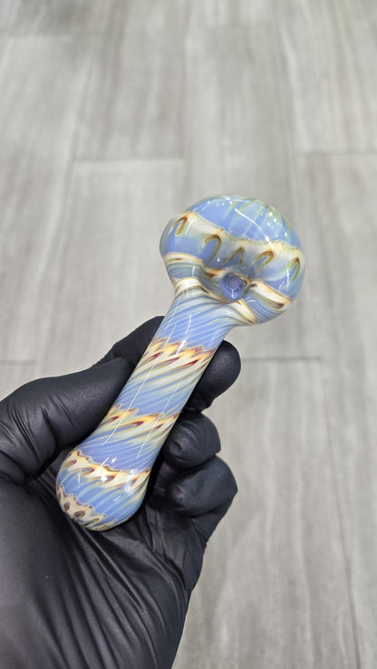 Izlow Glass - Periwinkle Coil Drag Handpipe