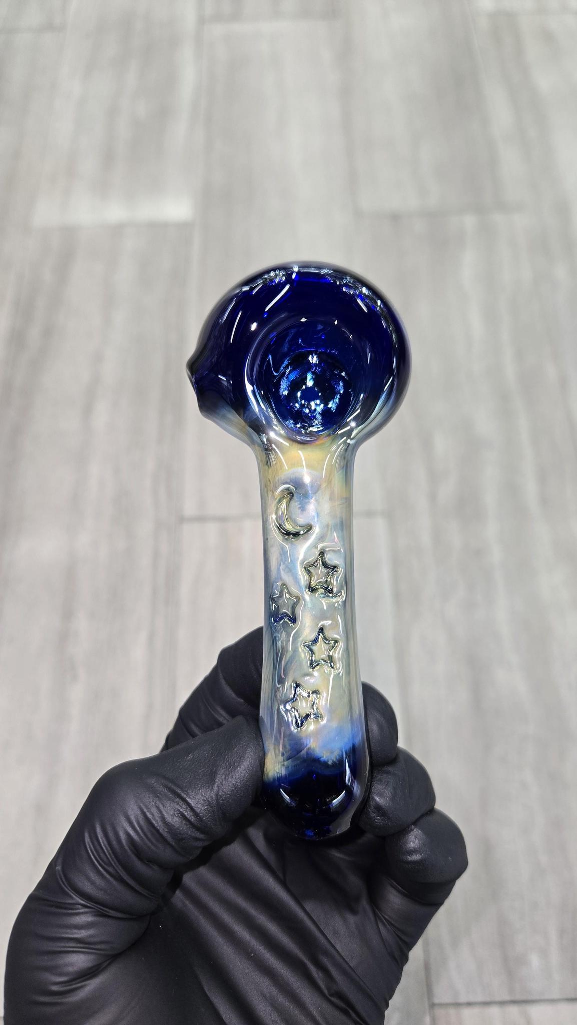 Izlow Glass - Stamp Handpipe
