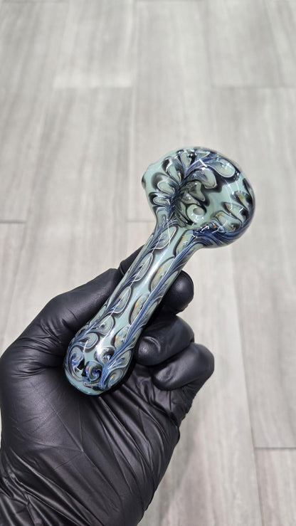 Izlow Glass - Periwinkle Handpipe