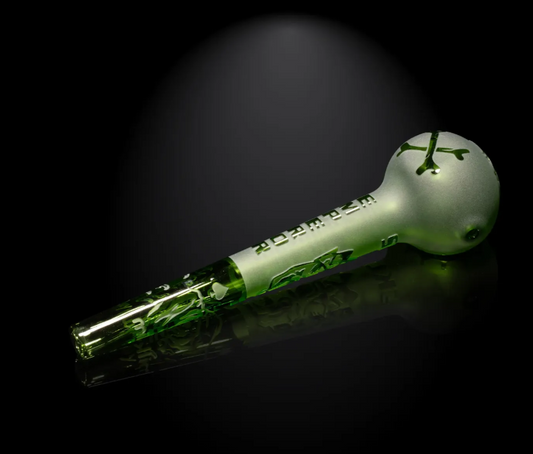 Milkyway Glass - Skull Emperor Handpipe