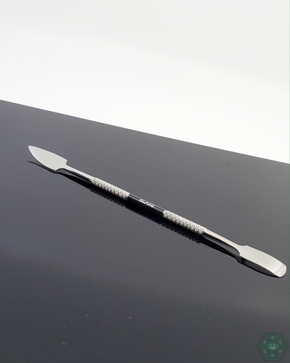 Blacksheep Glass 14mm Snapper Slide - Durable Design for Efficient Airflow. Experience compact, smooth draws with this slide. Ideal for ease of use.