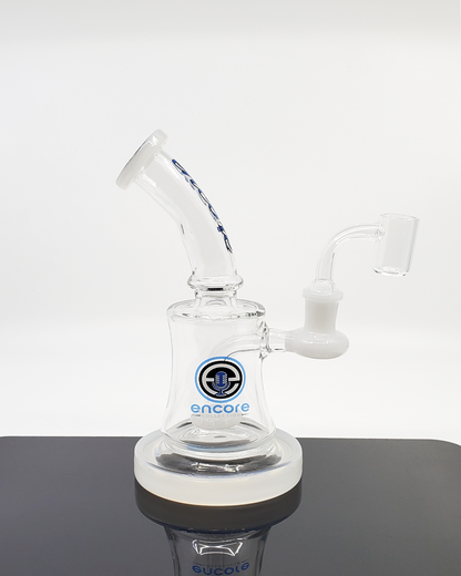  Encore Glass 7” Banger Hanger - Compact Rig with Strong Filtration.