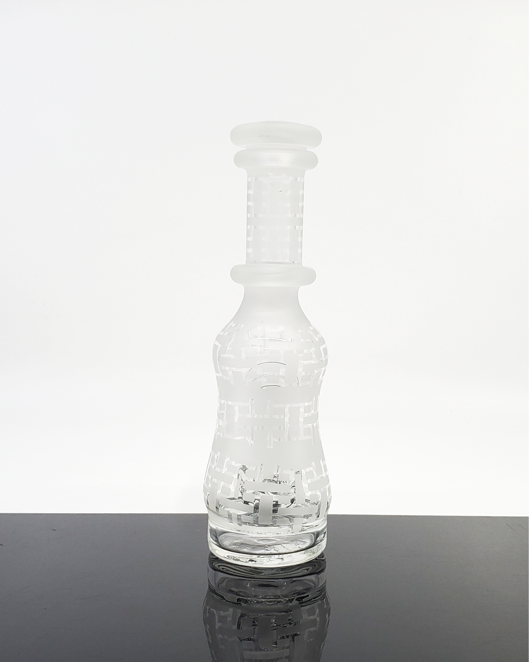 Logi_Glass_Art_Sandblasted_Puffco_Attachment_Stylish_Design_Effective_Cooling