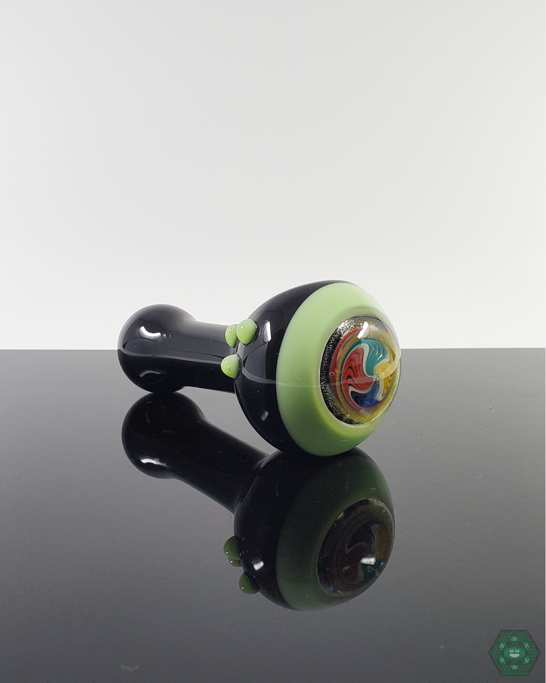 BSG 5" Reversal Design Spoon, featuring eye-catching wig-wag pattern and smooth airflow for consistent hits.