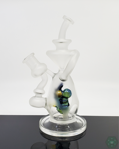 BSG Sandblasted Dino Recycler 7.5 inches, offering efficient filtration and smooth use with artistic design.