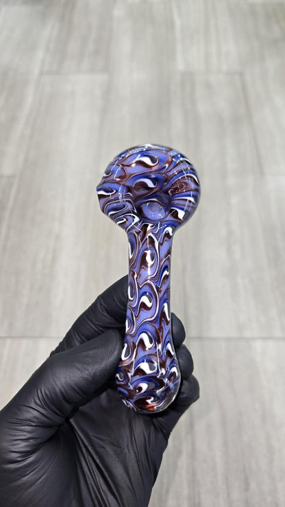 Izlow Glass - Periwinkle Peacock Handpipe