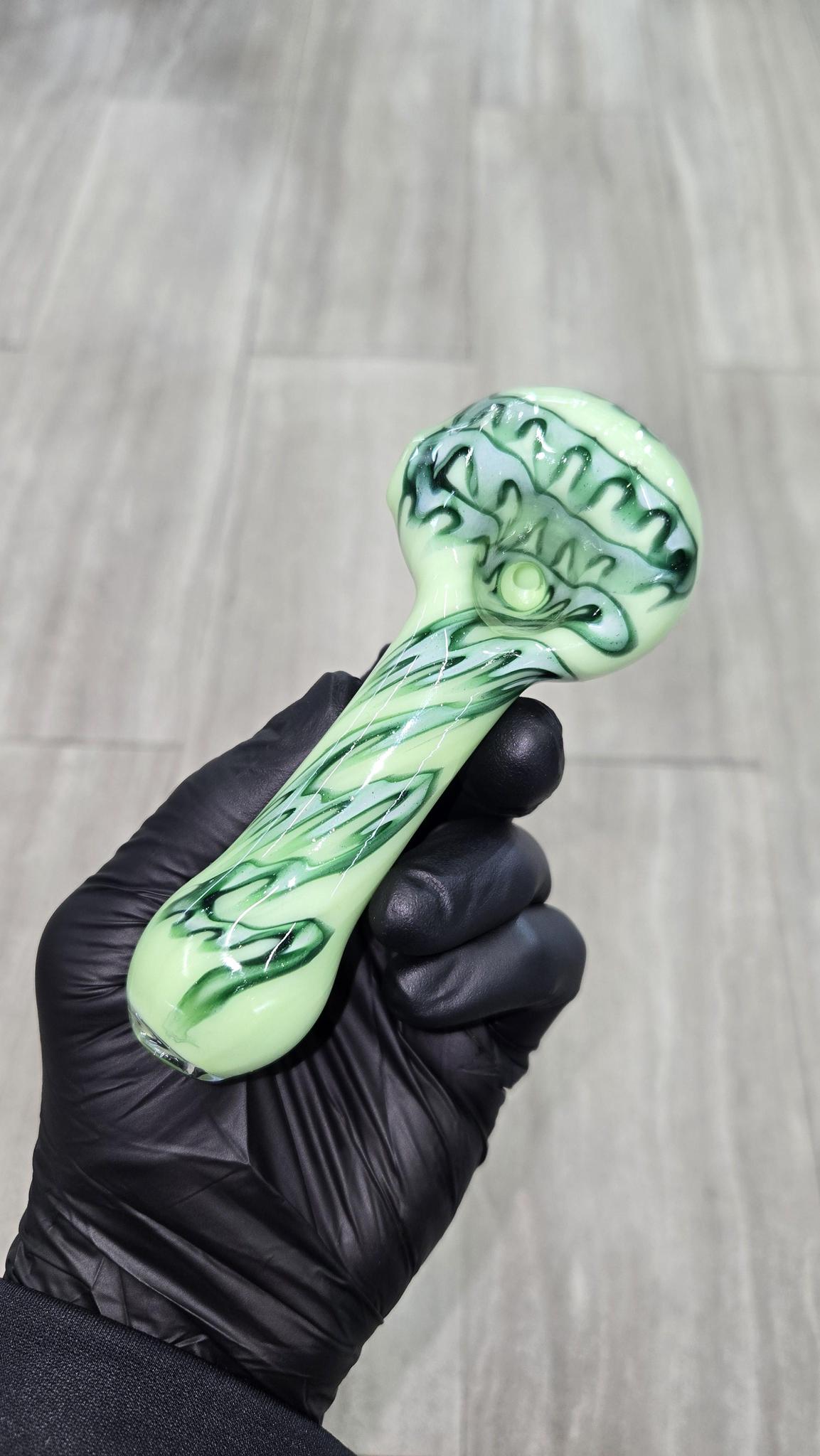 Izlow Glass - Crazy Line Handpipe