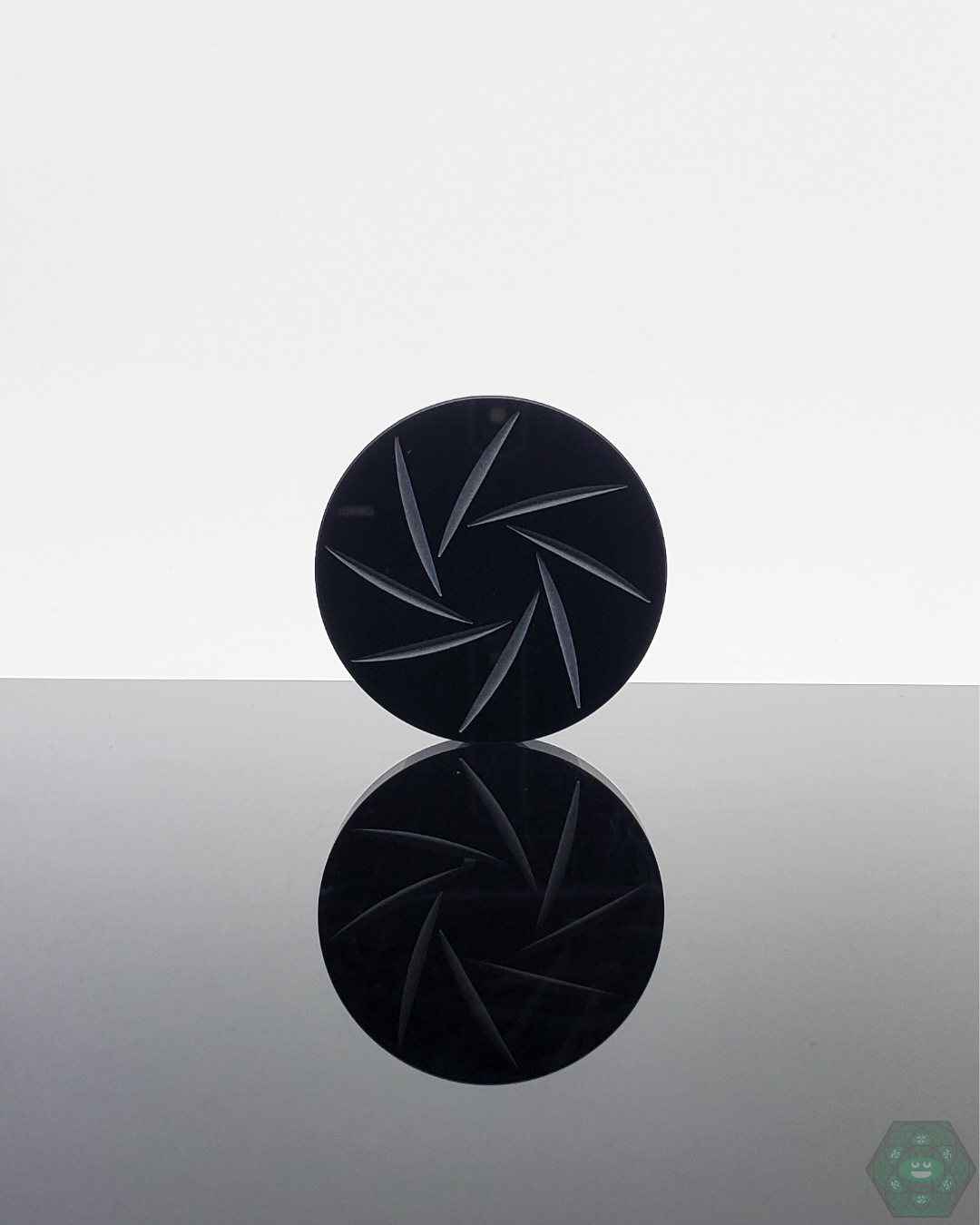 Channel Cap Boro Single Coin, designed for precise airflow control to enhance vapor production and flavor retention during dabbing