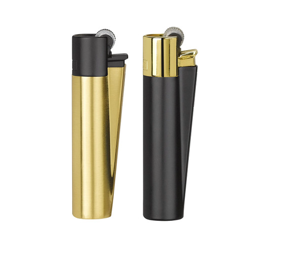 Clipper Classic Metal Lighter with removable flint system, perfect for packing tobacco and ensuring smooth lighting.