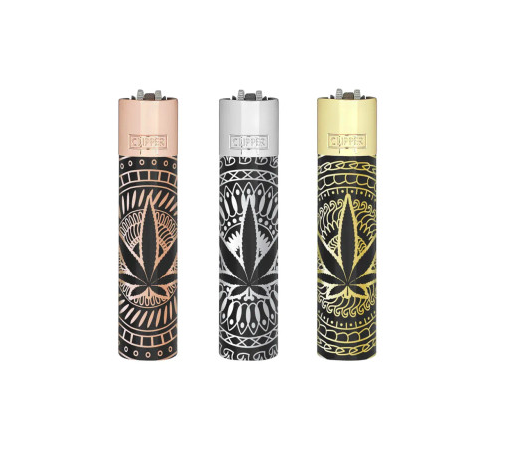  Clipper Classic Metal Lighter, reusable and refillable for long-lasting use, ideal for smokers who value sustainability.