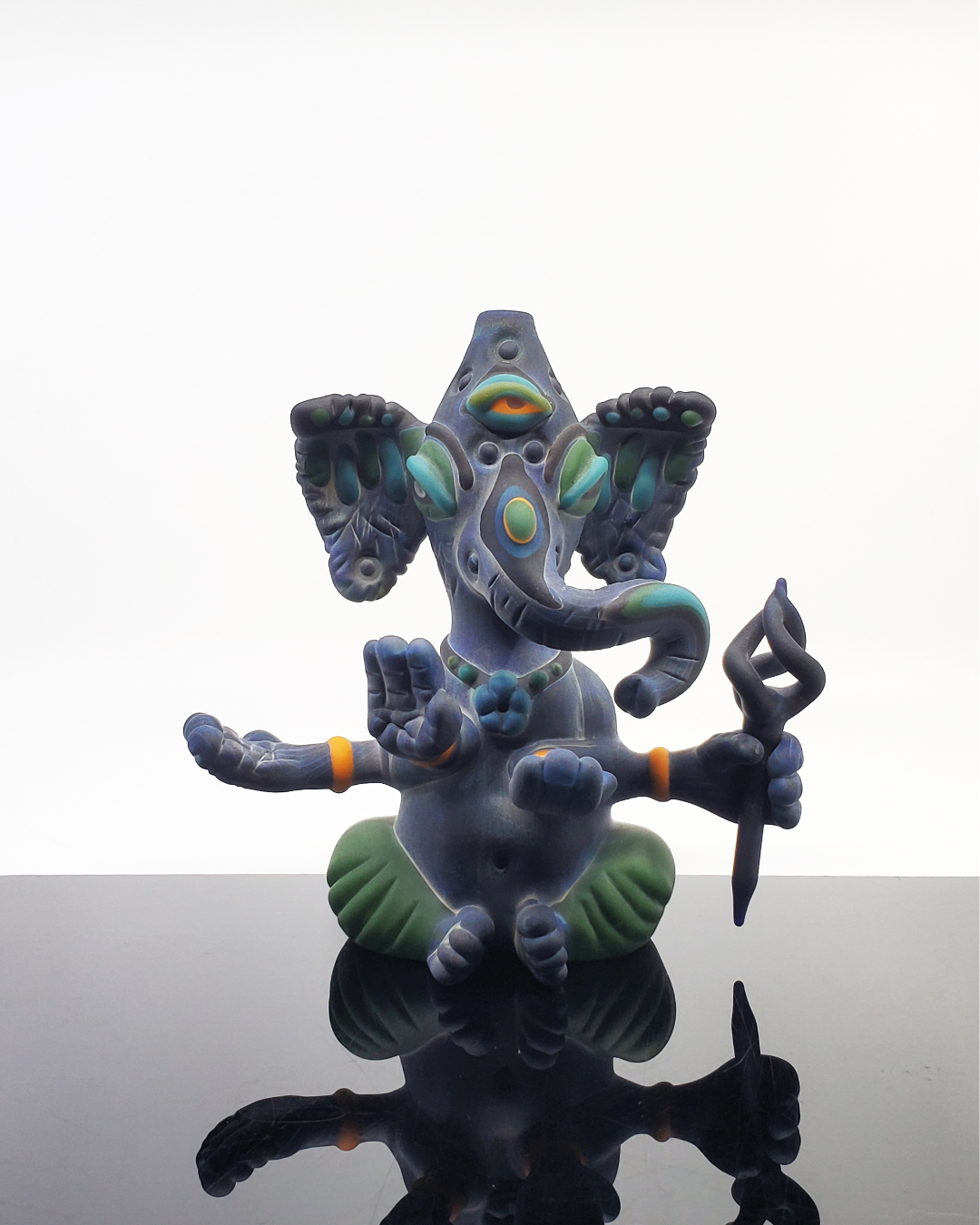  Creep Glass Krishna Dab Rig featuring a unique handcrafted design inspired by cultural art, combining artistic depth with functional glass craftsmanship.