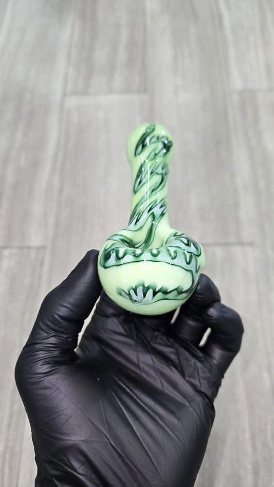 Izlow Glass - Crazy Line Handpipe
