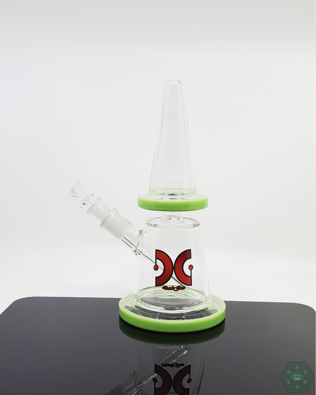 Dank Glass 8.25-inch Cone Beaker featuring a removable 10mm-14mm downstem, designed for easy cleaning and smooth, efficient filtration