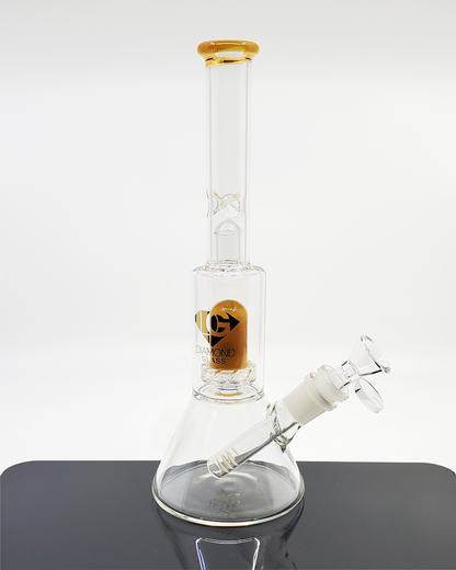  Diamond Glass 10.5” Showerhead Beaker featuring a 7-hole showerhead perc, ice catcher, and 14mm joint for smooth, clean hits and enhanced filtration.


