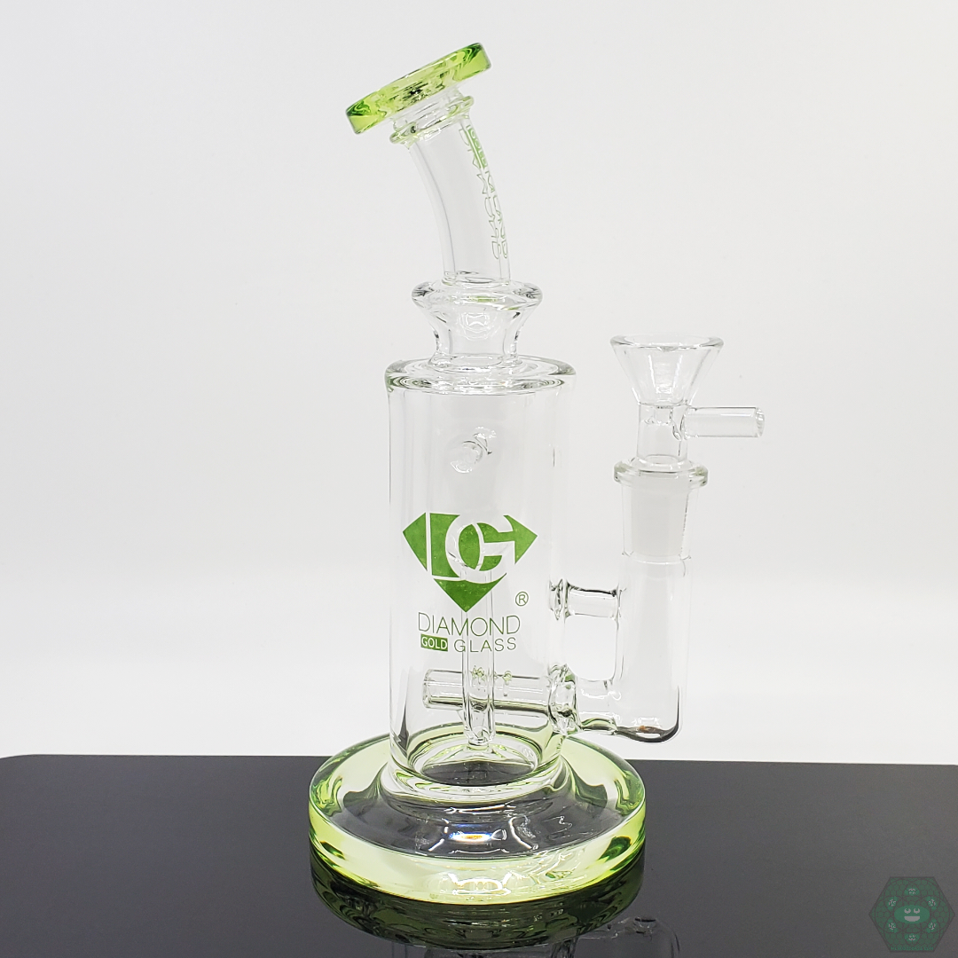 Diamond Glass 7.5” Incycler featuring an efficient incycler design for smooth, clean hits and enhanced filtration in a compact, user-friendly setup.