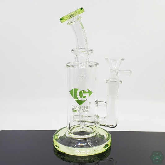 Diamond Glass 7.5” Incycler featuring an efficient incycler design for smooth, clean hits and enhanced filtration in a compact, user-friendly setup.