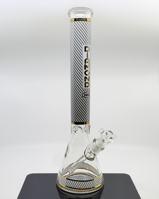  Diamond Glass 9mm Checkered Beaker with thick 9mm glass construction, offering durability, enhanced grip, and a stylish checkered design for a superior smoking experience.