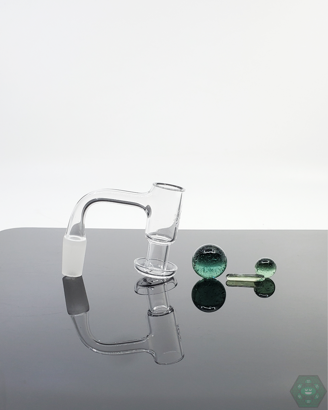 Terp Valve included in the Doq Glass Slurper Set, regulating airflow for a controlled dabbing experience.