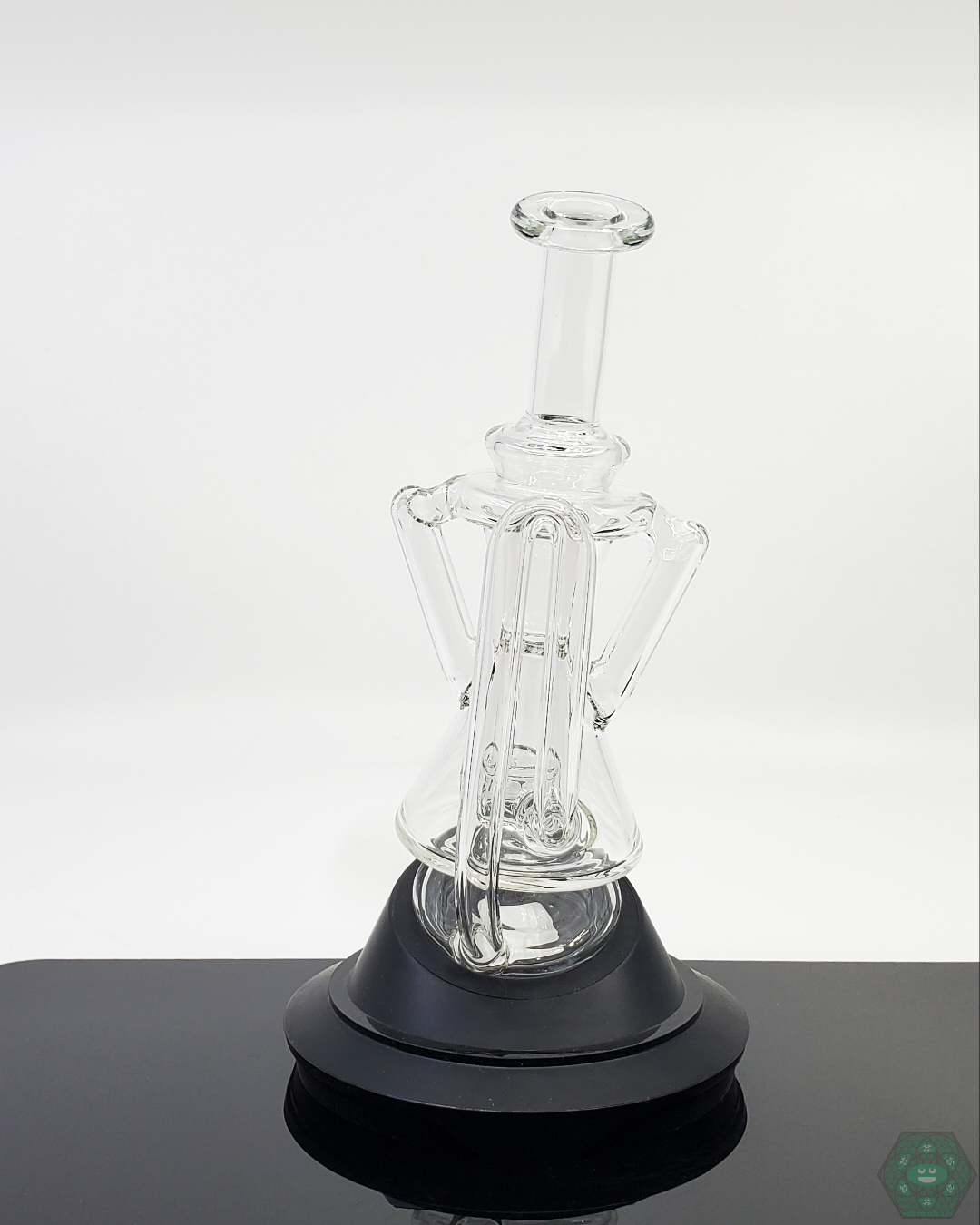 Dual Uptake Recycler in action, demonstrating smoother vapor production for a premium experience with Puffco Peak.