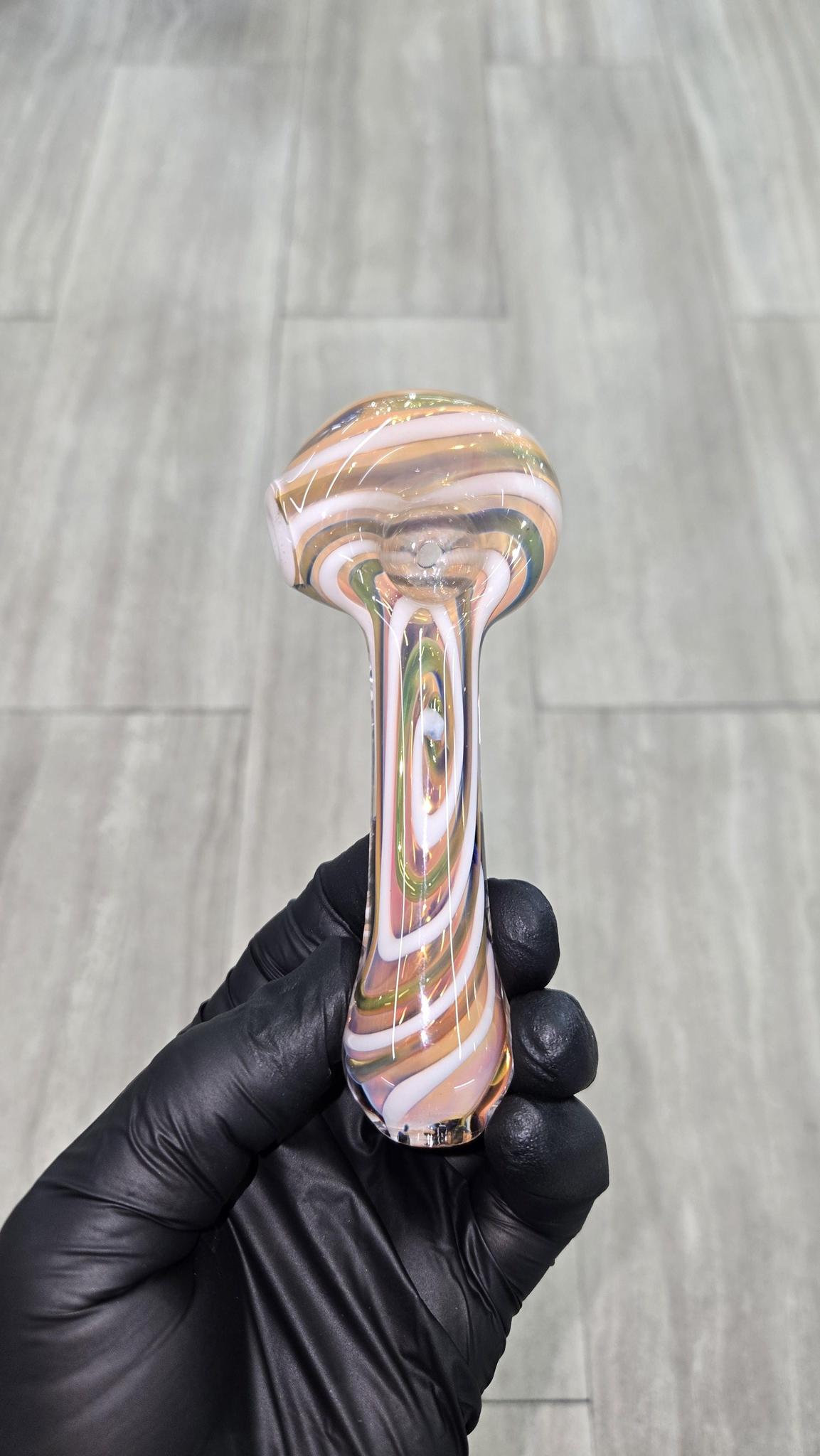 Izlow Glass - Spiral Handpipe