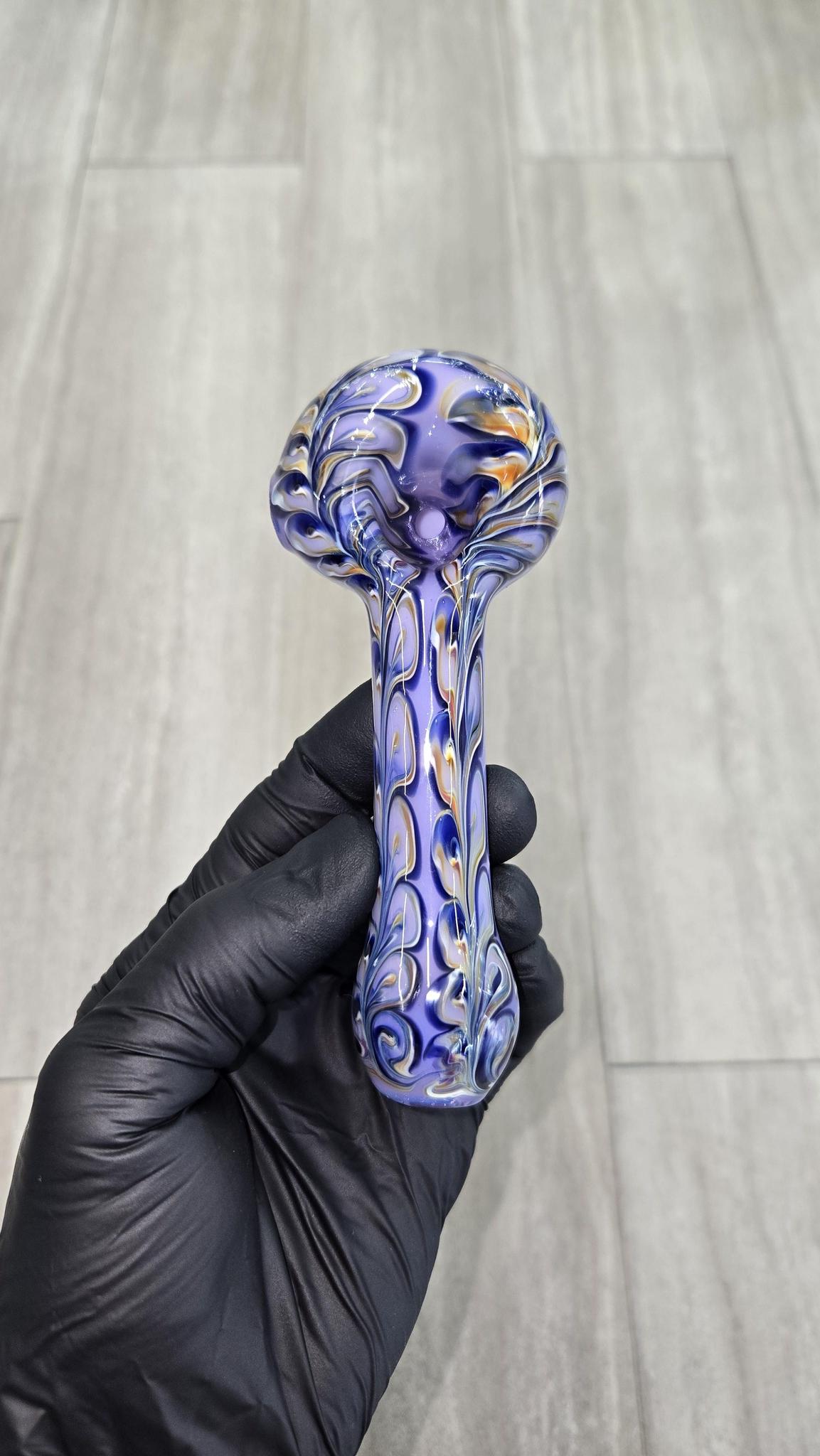 Izlow Glass - Periwinkle Paisley Handpipe