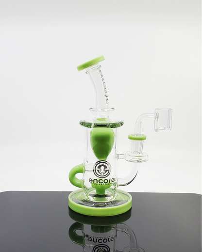  Close-up of Encore Glass 7” Incycler Rig showcasing the incycler design for continuous filtration and smooth smoking experience.