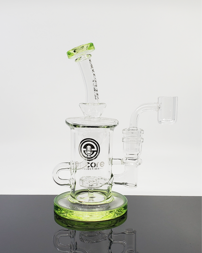  Detail of Encore Glass 7” Incycler Rig, highlighting its sturdy build and advanced filtration system for enhanced vapor quality.