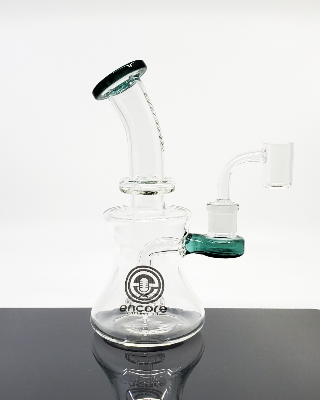 Side view of the Encore Glass 8” Beaker, showcasing its vibrant color accents and durable construction for consistent use and smooth hits.