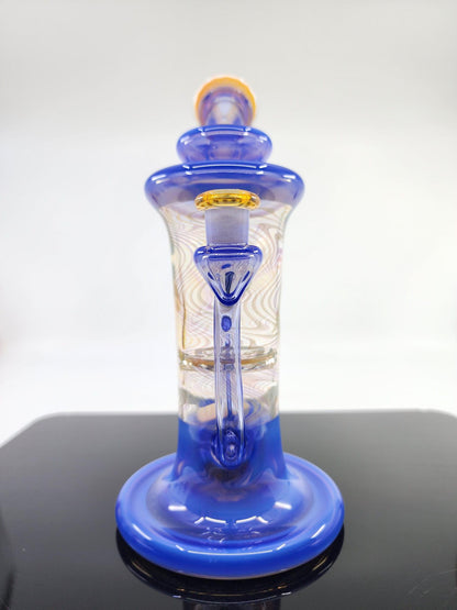 Elegant design details of the Gatez Glass Neptune Rewig Blooper with a single drain system.