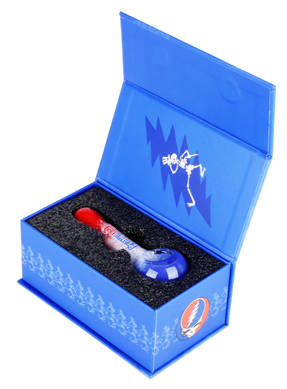 Grateful Dead x Pulsar Spoon Pipe – 4.5-inch Grateful Frit design with vibrant red, white, and blue fritted glass. Ideal for festivals and gatherings, featuring Grateful Dead logo and a built-in carb hole.