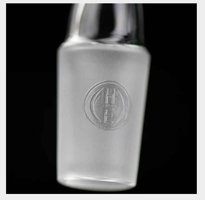 Highly Educated 25mm Gavel SE, engineered for optimal vaporization efficiency with enhanced surface free energy and decreased surface tension.

