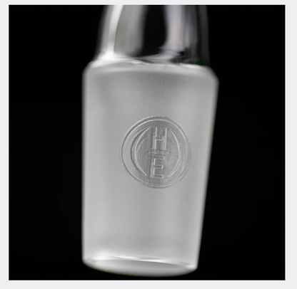 Highly Educated 25mm Gavel SE, engineered for optimal vaporization efficiency with enhanced surface free energy and decreased surface tension.

