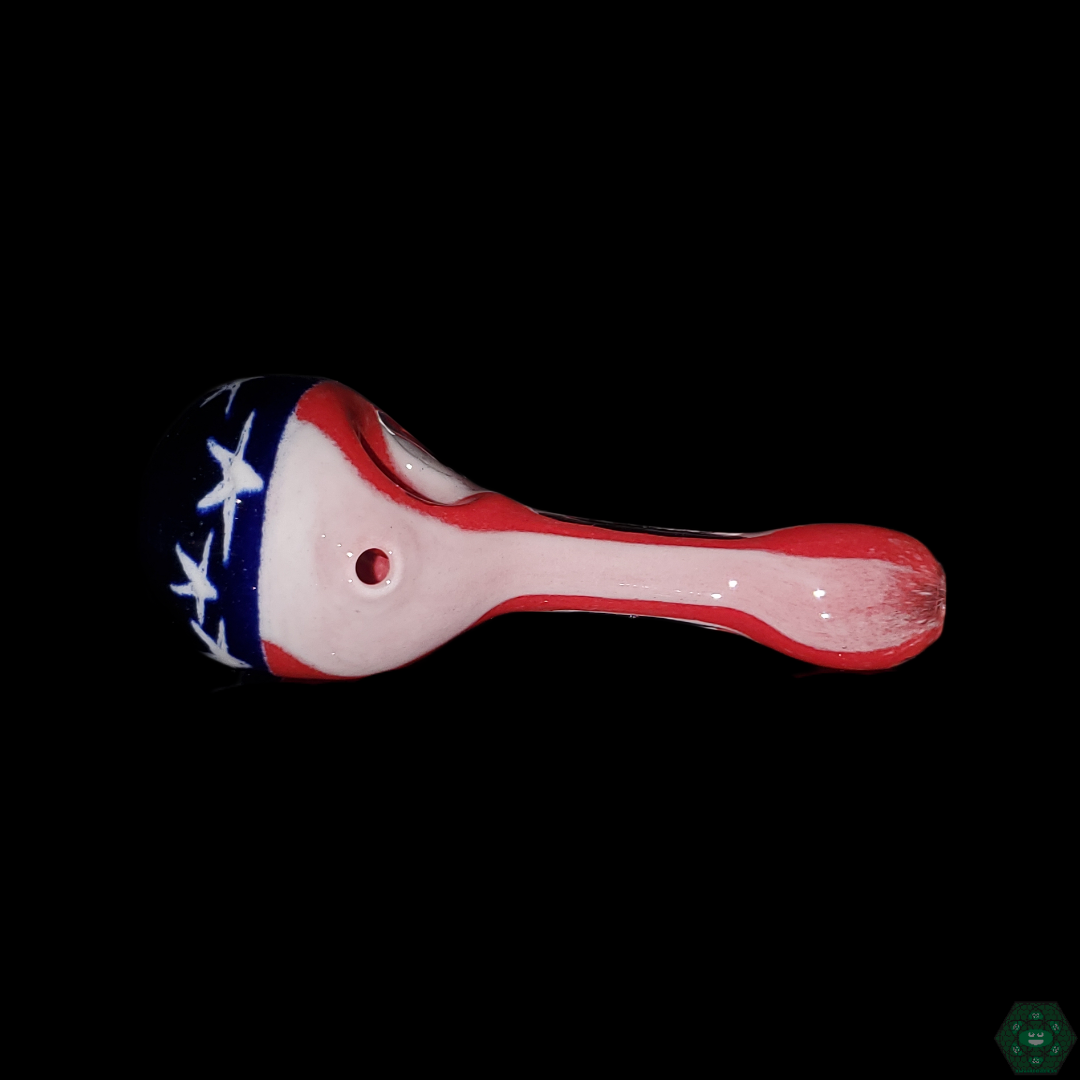 Hoffman Glass Spoon Pipe for smooth, enjoyable smoking sessions with a reliable and durable design