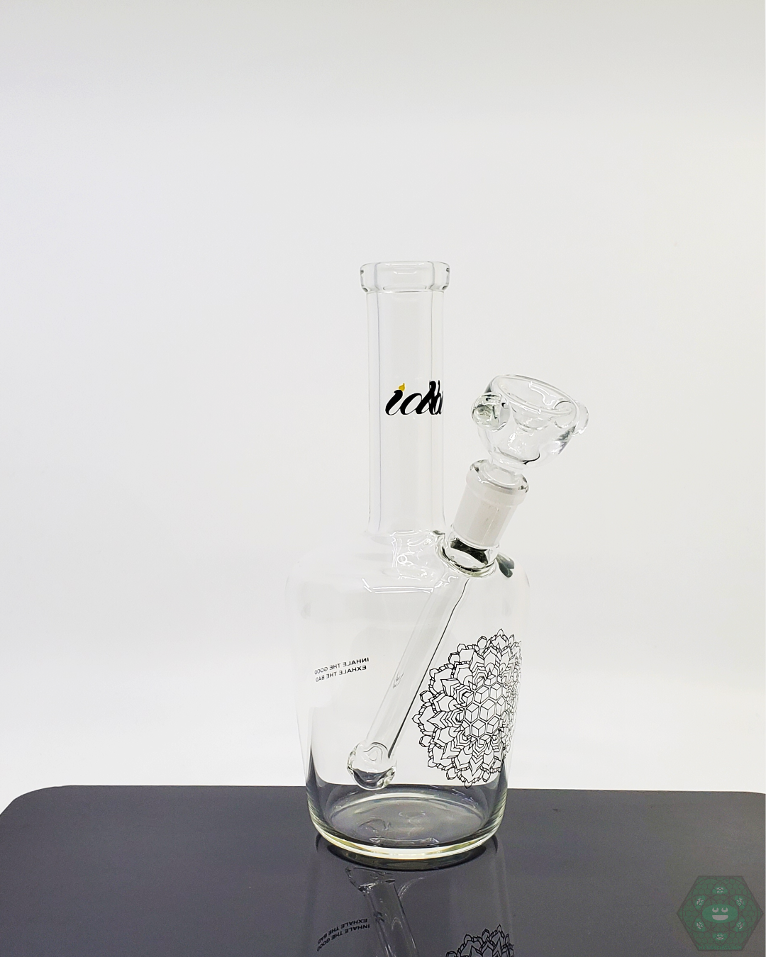 iDab Full-Size Henny Bottle – high-quality glassware with a 10mm joint, blending artistic design with functional use.