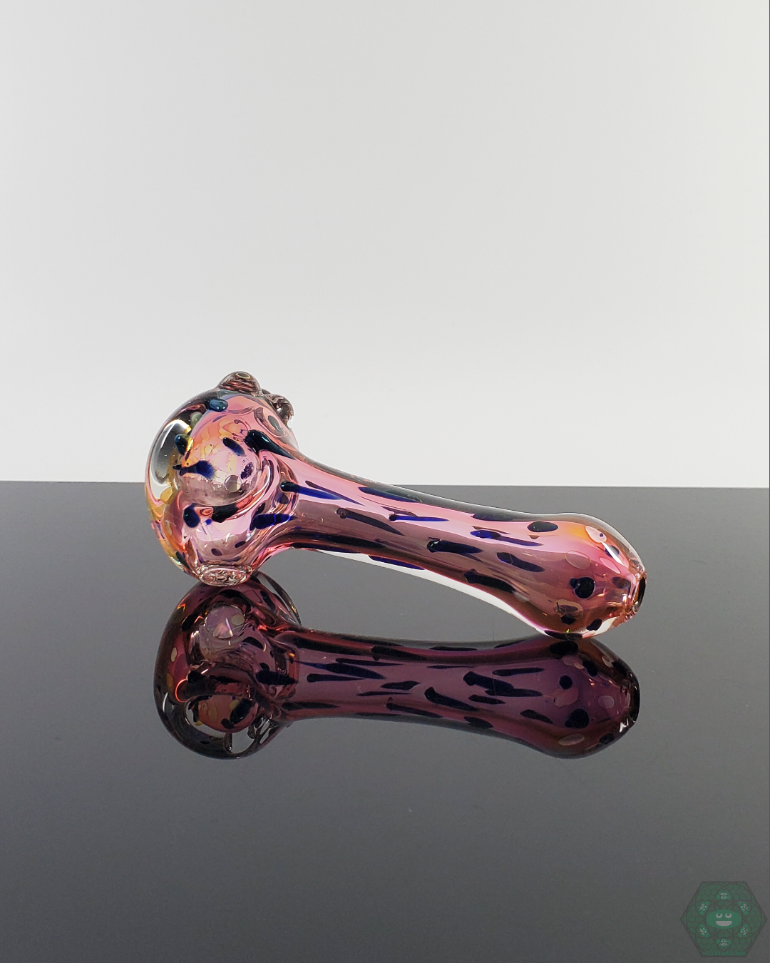  LQL Glass Fumed Linework Spoon featuring elegant color-changing glass with intricate linework for a unique design.
