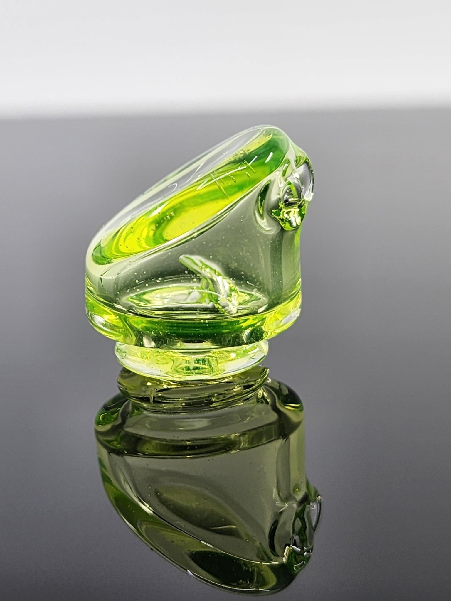 Organik Glass Color Pivot Mouthpiece with Splash Guard and Spinner Cut Intake for Smooth Hits