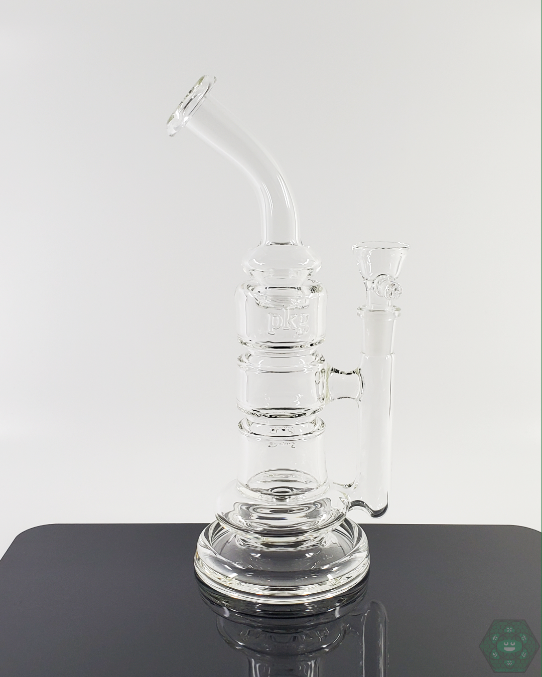 PKG 45MM 1-Hole Rig with smooth airflow, perfect for concentrates, crafted from high-quality glass for easy use